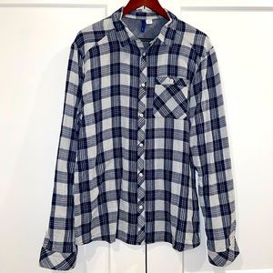 NWOT Men’s H&M Blue and White Plaid Button Down Shirt Size Large